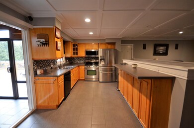 8945 Angling Rd, Portage, MI 49024 - photo 4