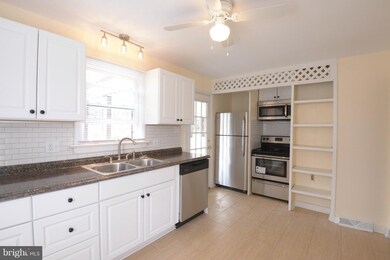 233 Devonshire Rd, Hagerstown, MD 21740 - photo 4