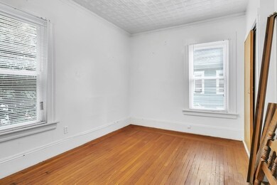 32 Mapledell St, Springfield, MA 01109 - photo 5