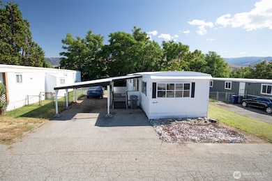 211 S Pace Dr unit 30, East Wenatchee, WA 98802 - photo 2