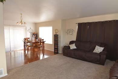 Living dining area