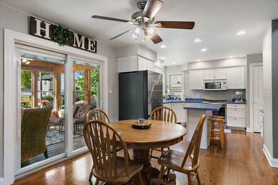 811 Carol Ave, McHenry, IL 60050 - photo 6