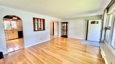 22 Golder St, Albany, NY 12209 - photo 5