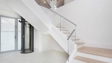 1798 Holiday Ln, Naples, FL 34104 - photo 4