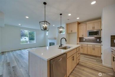 940 Rw Fletcher St, Winlock, WA 98596 - photo 5