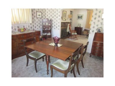 153 Vaughn Ave, Warwick, RI 02886 - photo 4