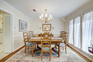 407 Yorkchester Dr, Houston, TX 77079 - photo 5