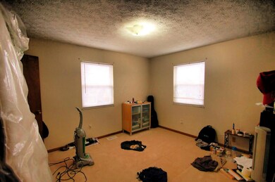 Duncan Bedroom