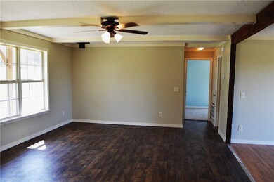 11859 Long Tate Rd, Elkins, AR 72727 - photo 6