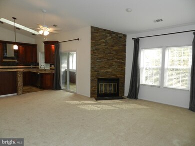 12944 Grays Pointe Rd unit C, Fairfax, VA 22033 - photo 4