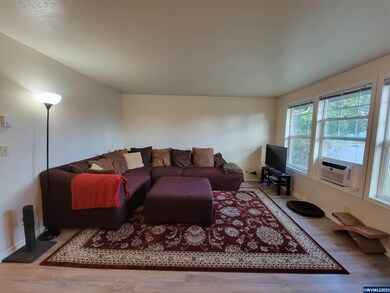 553 Panda Loop, Eugene, OR 97401 - photo 2