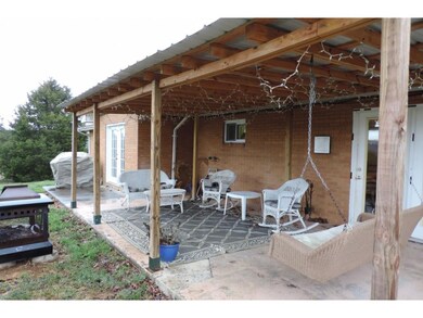 223 Greenlee Rd, Johnson City, TN 37601 - photo 2