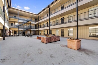 2401 Leon St unit 201, Austin, TX 78705 - photo 7