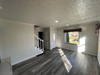 2483 Vendome Dr, Columbus, OH 43219 - photo 5