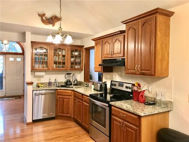 Custom cabinets and stainless appliances in the ki