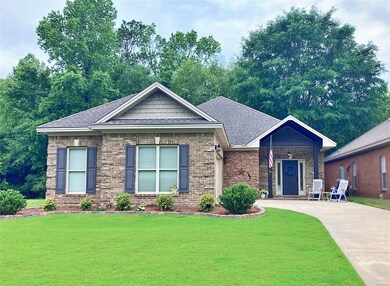 Welcome to 655 River Birch Circle