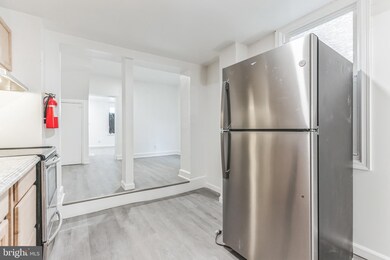 528 N Front St, Camden, NJ 08102 - photo 5