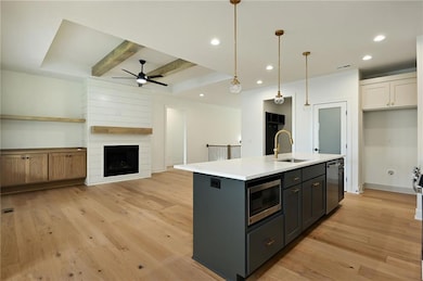 4412 NE Gateway Dr, Lees Summit, MO 64064 - photo 5