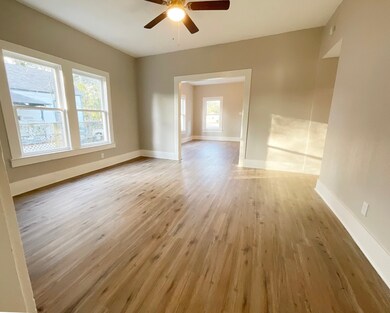 709 W Cleveland St, Alvin, TX 77511 - photo 5