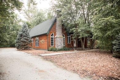 5686 Lily Ln, Sawyer, MI 49125 - photo 2