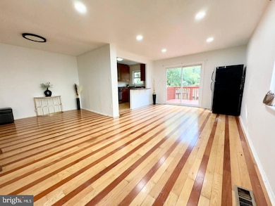 9310 Jamison Ave unit B, Philadelphia, PA 19115 - photo 3