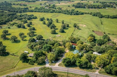 732 S Reno Rd, Springtown, TX 76082 - photo 5