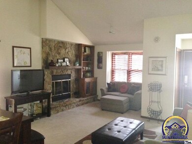 5570 SW Stonegate Ct, Topeka, KS 66606 - photo 4