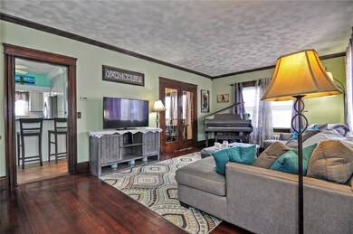 113 Burnside St, Cranston, RI 02910 - photo 6