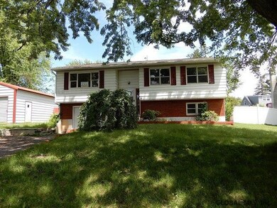 30 Western Ave, Rensselaer, NY 12144 - photo 2