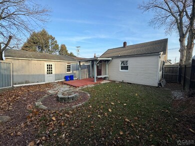 19 Roosevelt Ave, South Amboy, NJ 08879 - photo 5