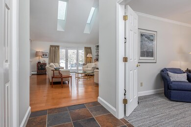 8 Canterbury Way_W5_005
