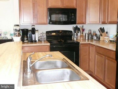 42561 Burbank Terrace, Sterling, VA 20166 - photo 5