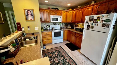 35 Ledgewood Dr unit A, Goffstown, NH 03045 - photo 7