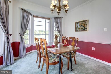 17063 Anns Brook Ct, Woodbridge, VA 22191 - photo 5