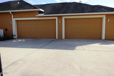 4 Car Garage