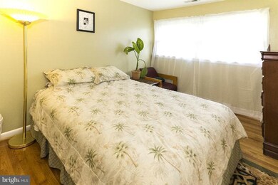 211 E Loudoun Valley Dr, Purcellville, VA 20132 - photo 2