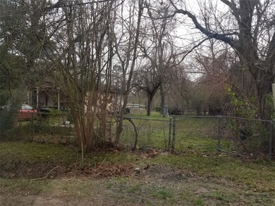 1635 Wilburforce St, Houston, TX 77091 - photo 7