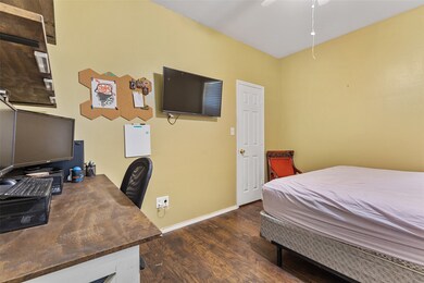 3824 Gessner Dr, Denton, TX 76210 - photo 7