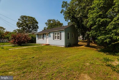 7 Flag St, Pemberton, NJ 08068 - photo 2