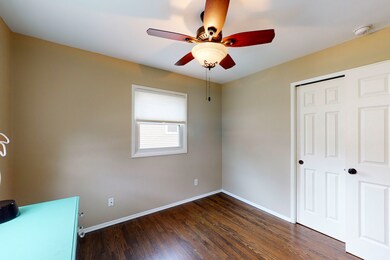 63 S Garfield Ave, Mundelein, IL 60060 - photo 5