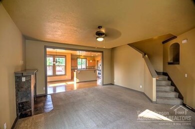 2909 SW Obsidian Ln, Redmond, OR 97756 - photo 6