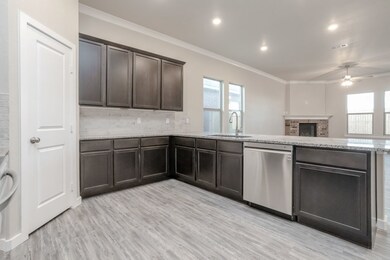 1320 Mayberry St, Odessa, TX 79765 - photo 4