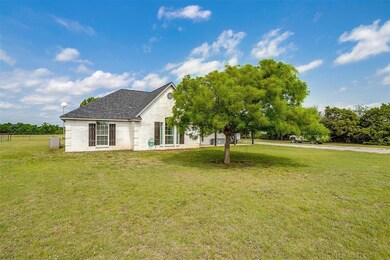 6625 Hutcheson Hill Rd, Springtown, TX 76082 - photo 3