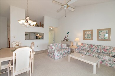 TURN KEY CONDO, bring your suitcase, unpack and en