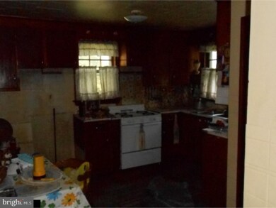 322 Fenimore St, Vineland, NJ 08360 - photo 4