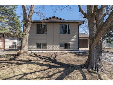 1105 S Valley St, New Ulm, MN 56073 - photo 3