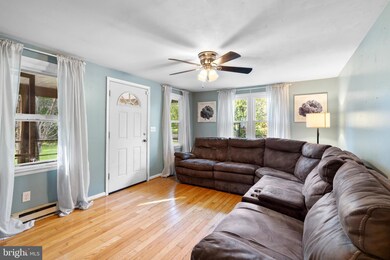 24 Potomac Ave, Shenandoah Junction, WV 25442 - photo 6