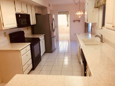 41BB89AE-B06B-4556-A9B1-78E98D0E1406_1_2