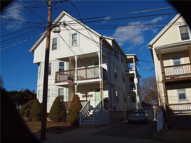 38 Vine St, Woonsocket, RI 02895 - photo 2