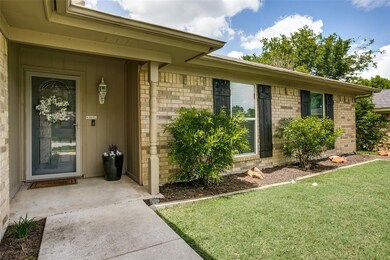 8233 Irish Dr, North Richland Hills, TX 76180 - photo 2